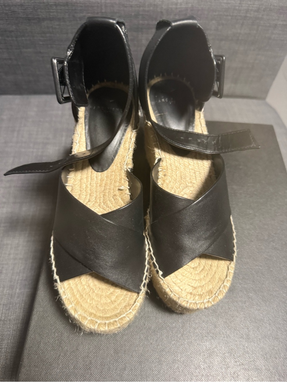 mlABLE Black Wedge Sandal (Size 6M)
